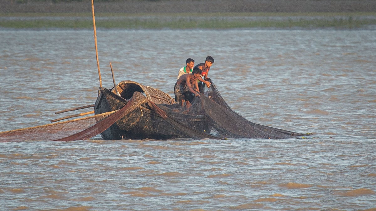 ছবি: সাদ্দাম হোসেন