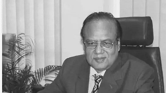নিভৃতচারী এক বড় স্রষ্টা মুস্তাফিজুর রহমান