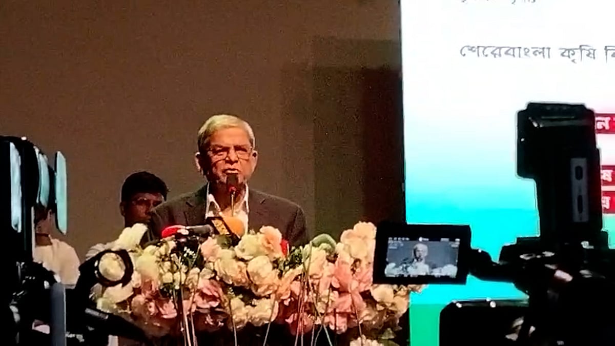 চাকরির একটি পদের জন্য পাঁচ-ছয় লাখ আবেদন আসছে: স্থানীয় সরকারমন্ত্রী