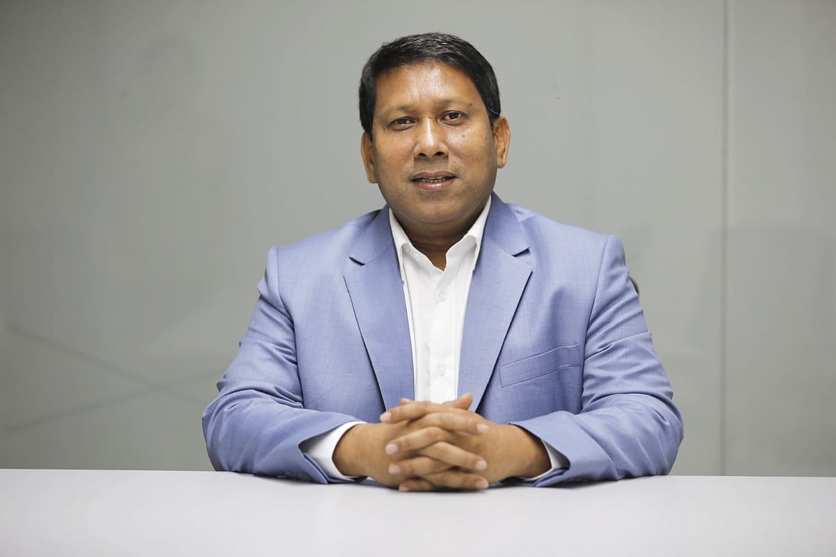 ইউএস বাংলাকে পূর্ণাঙ্গ এভিয়েশন গ্রুপ করতে চাই
