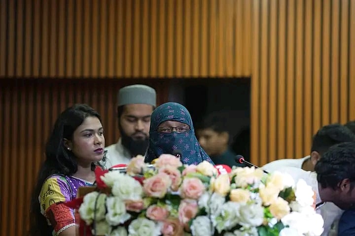 আমার সাজিদের গেঞ্জি বুকে নিয়ে এখনো ঘুমাই: শহীদ সাজিদের মা