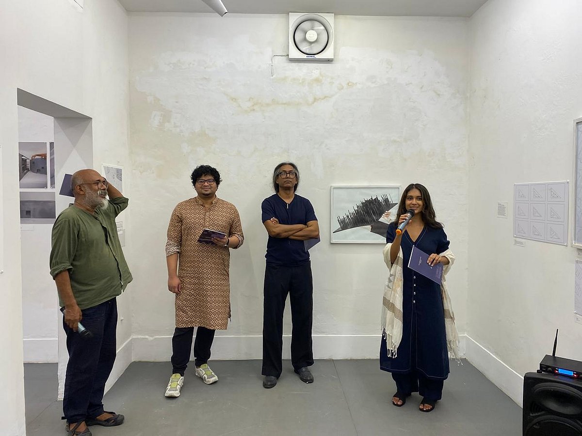 ফর্ম থেকে ভাবনায়: কলাকেন্দ্রে স্থাপত্য ও ভিডিও চিত্রের ব্যতিক্রমী প্রদর্শনী