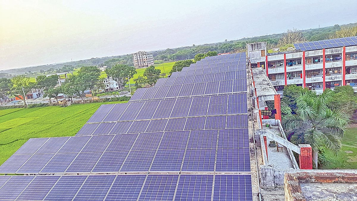 সংকটের সমাধান হতে পারে ছাদবিদ্যুৎ 
