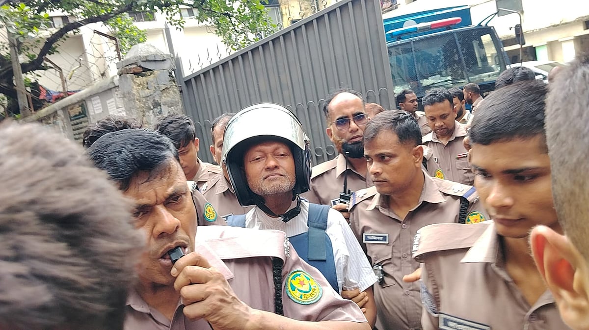‘আমিই প্রথম আবু সাঈদ হত্যার প্রতিবাদ করেছি’ আদালতকে সাবেক ভিসি কলিমউল্লাহ
