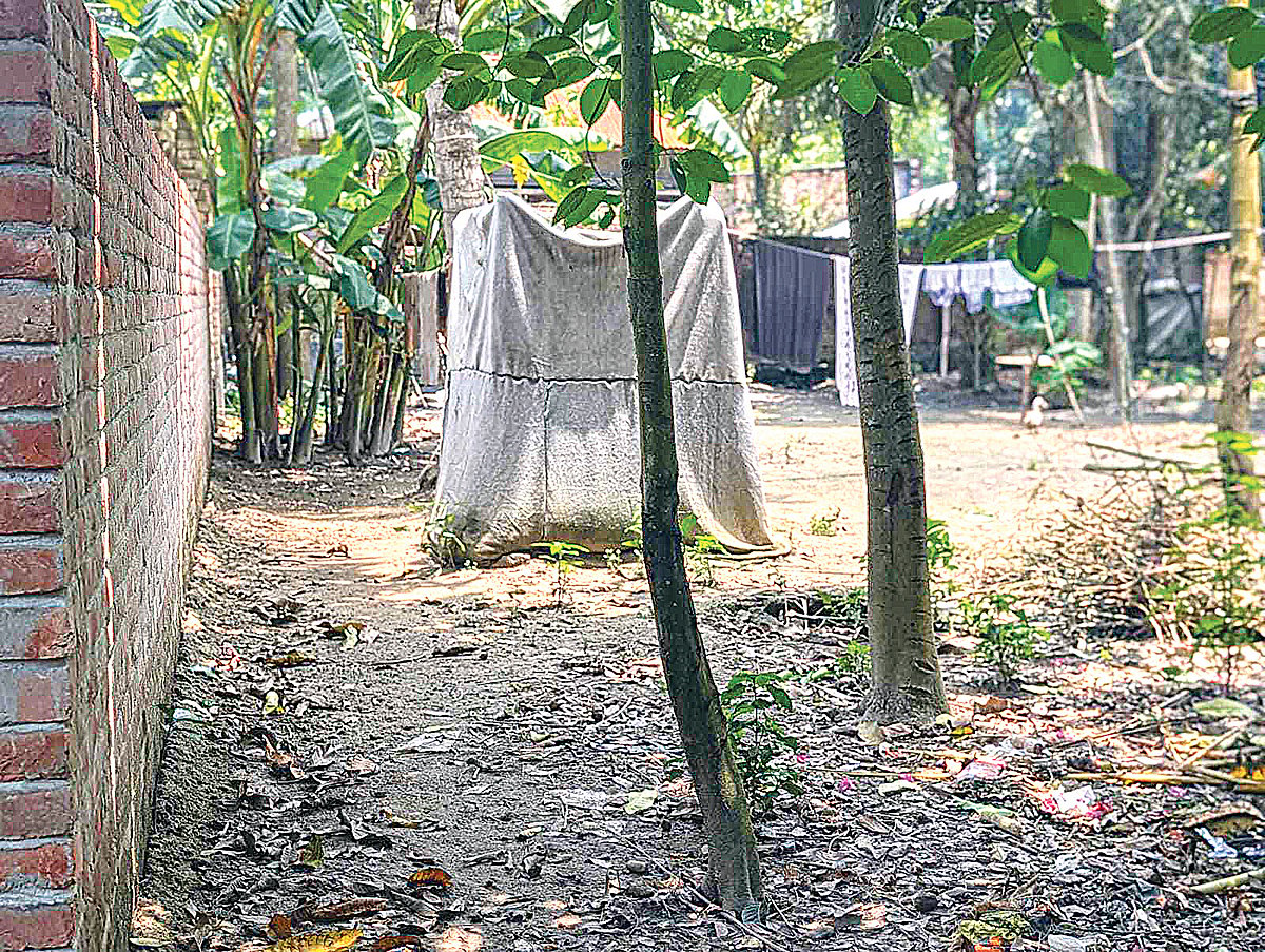 রাজশাহীতে পুরোনো জিও ব্যাগে নতুন সন্দেহ