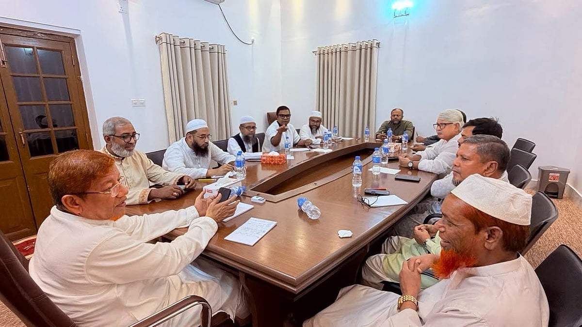 সরকারের ওপর চাপ বাড়াতে বিভাগভিত্তিক লংমার্চের চিন্তা ১১–দলীয় ঐক্যের