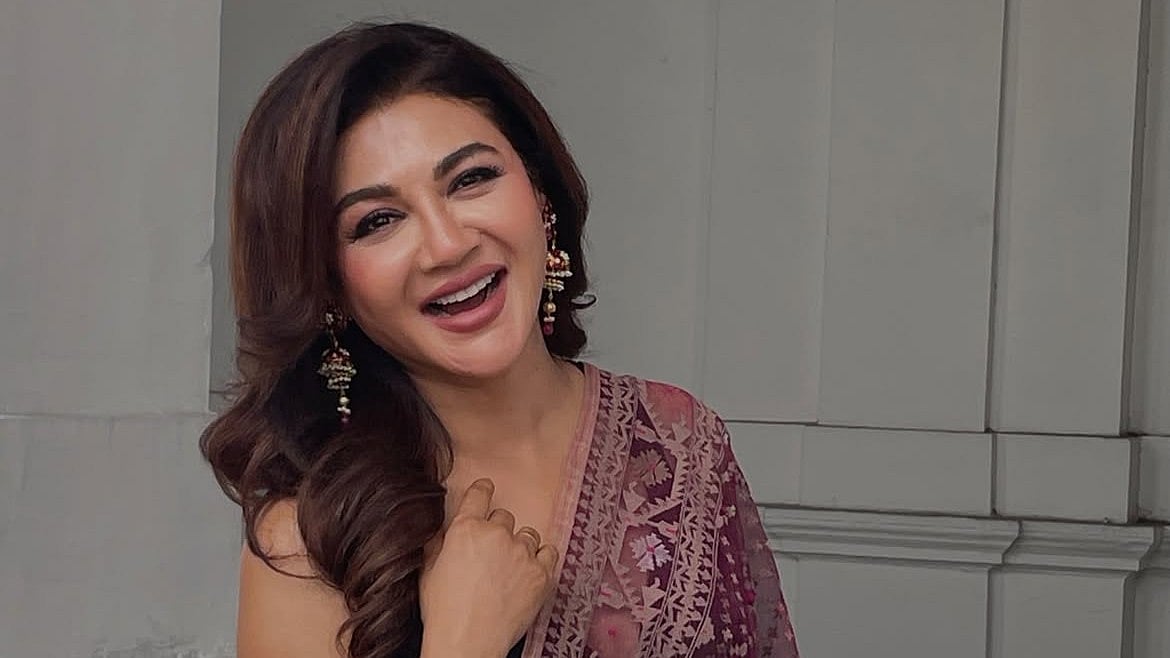 জয়া আহসানের এই জামদানি শাড়ি দুজন তাঁতি বুনেছেন চার মাসে