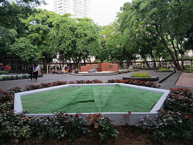 রিজাল পার্কের ভেতরে সবুজের প্রাচুর্য