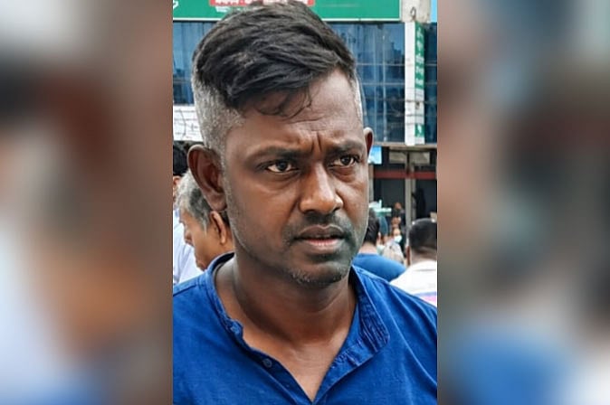 মোটরসাইকেলে আসে অস্ত্রধারীরা, প্রকাশ্যে বাজারে যুবদল কর্মীকে গুলি করে হত্যা