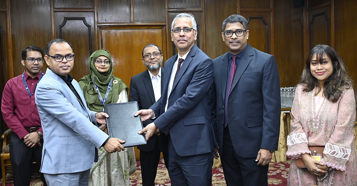 Bangladesh Bank and IFIC Bank sign deal to support small businesses