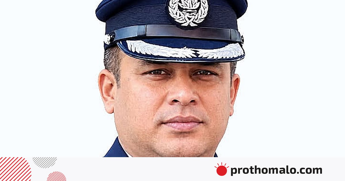 রাষ্ট্রদ্রোহ মামলায় ক্যান্টনমেন্ট থানার সাবেক ওসি রাকিবুল আবার রিমান্ডে রাষ্ট্রদ্রোহ মামলায় ক্যান্টনমেন্ট থানার সাবেক ওসি রাকিবুল আবার রিমান্ডে