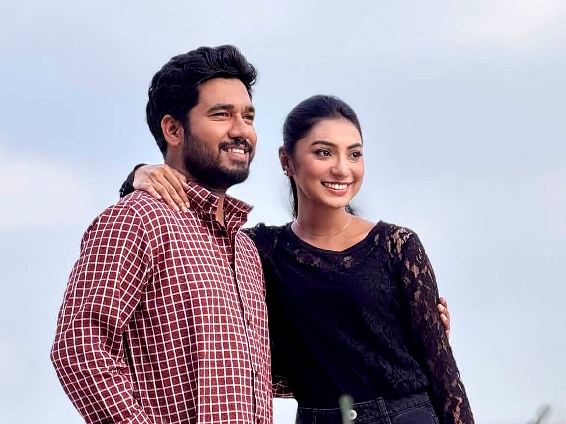 সুনেরাহ্ লিখেছেন, ‘তোমার জন্য সুন্দর একটা পাত্রী খুঁজে পেয়েছি’, বাসারের মন্তব্য, ‘বড় বাঁচান বাঁচাইলা গো’