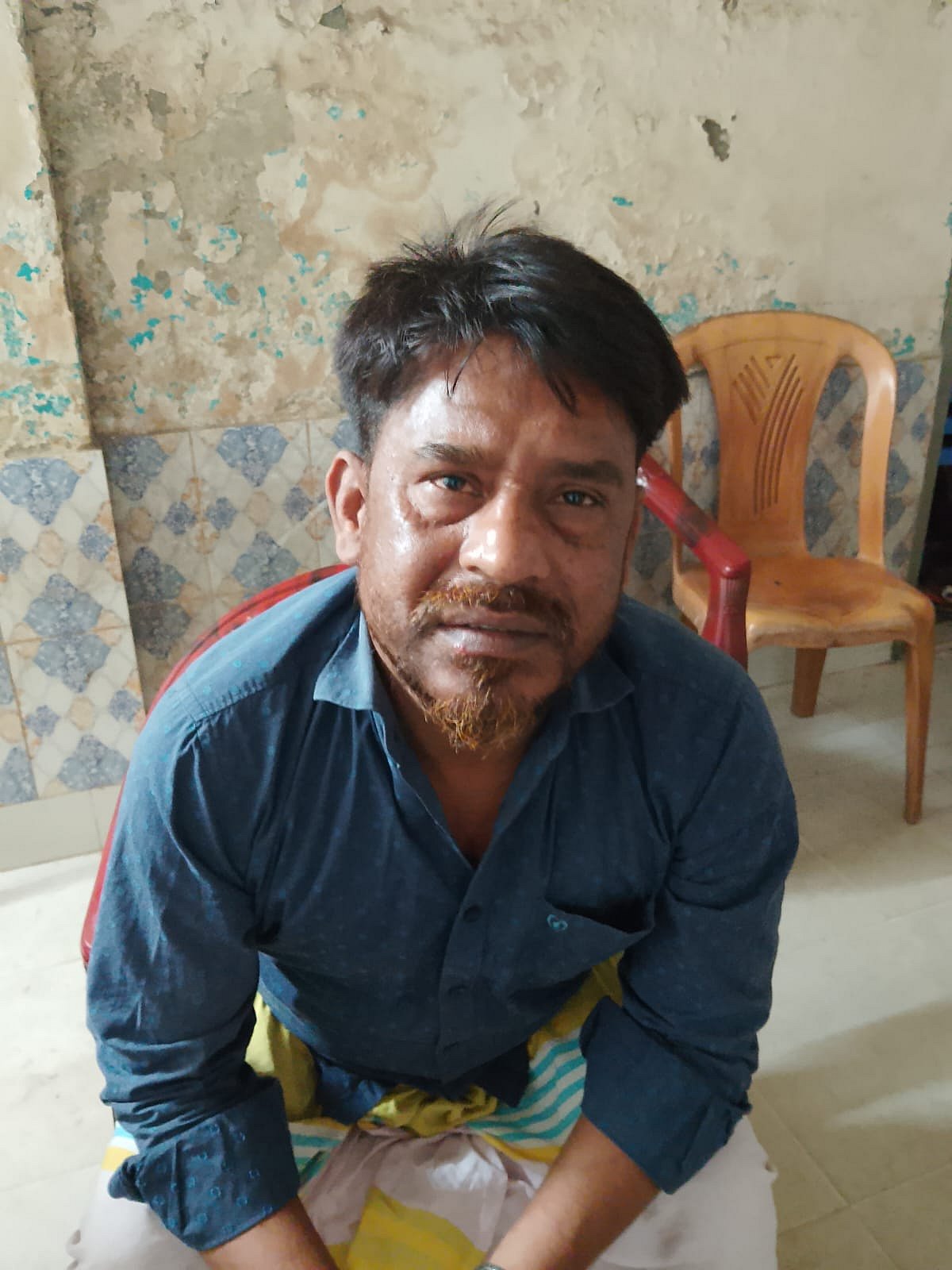 শেখ হাসিনাকে ফেরানোর শপথ নেওয়ার পর পুলিশের হাতে আটক