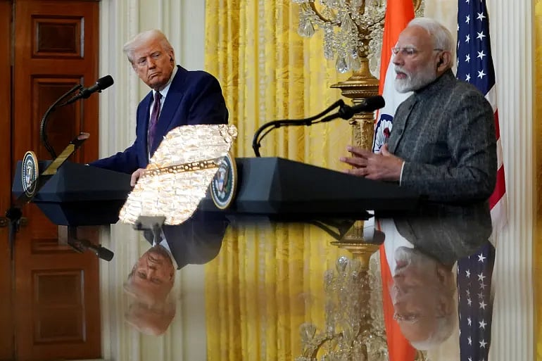 এত দিন চুপ থাকলেও হঠাৎ কেন ট্রাম্প প্রশাসনের বিরুদ্ধে সরব মোদি সরকার