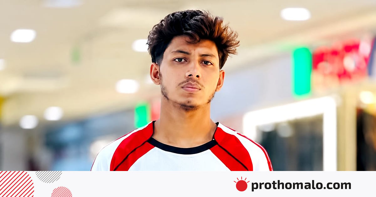 কুমিল্লায় আলোচিত কিশোর গ্যাং নেতা রতন গ্রেপ্তার কুমিল্লায় আলোচিত কিশোর গ্যাং নেতা রতন গ্রেপ্তার