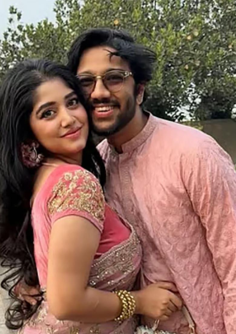 ভক্তদের হৃদয় ভেঙে আলাদা হয়ে গেলেন এই জনপ্রিয় কিউট কাপল