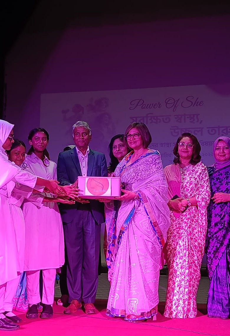 সুরক্ষিত স্বাস্থ্য, উচ্ছল তারুণ্য: কিশোরীদের স্বাস্থ্য সচেতনতায় পাওয়ার অব শির বিশেষ আয়োজন
