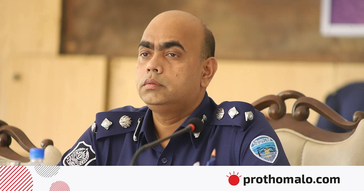 ফেনীতে দুর্গাপূজায় ‘মদ খেয়ে নাচানাচি’ করলে ধরে আনার ঘোষণা পুলিশ সুপারের ফেনীতে দুর্গাপূজায় ‘মদ খেয়ে নাচানাচি’ করলে ধরে আনার ঘোষণা পুলিশ সুপারের