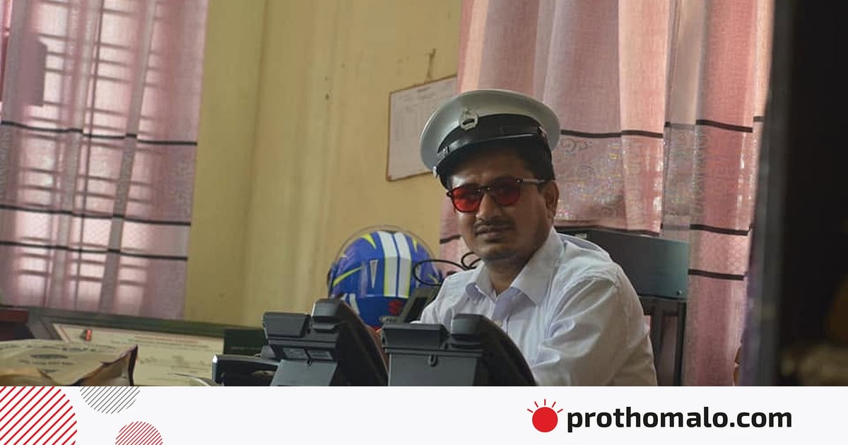 পা হারিয়েও থামেননি, রাবির সাবেক শিক্ষার্থী সুজন এখন স্টেশনমাস্টার পা হারিয়েও থামেননি, রাবির সাবেক শিক্ষার্থী সুজন এখন স্টেশনমাস্টার
