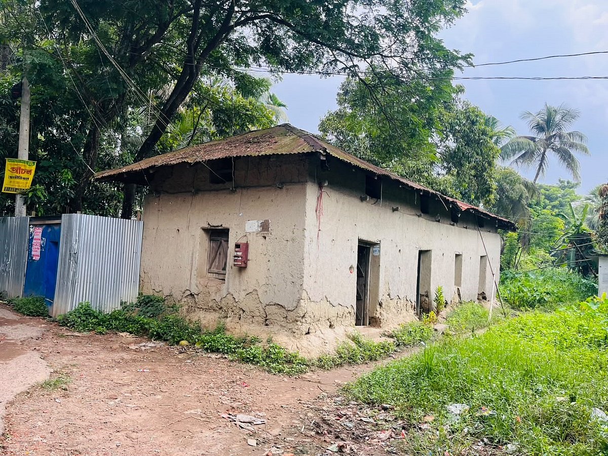চট্টগ্রামের আনোয়ারা উপজেলার বারখাইন ইউনিয়নের তৈলার দ্বীপ ডাকঘরছবি: প্রথম আলো