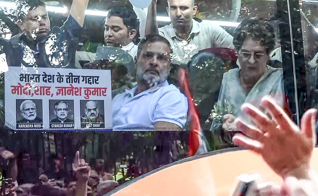 জ্ঞানেশের পদত্যাগের দাবিতে রাজঘাটে কংগ্রেস, ধ্রুব রাঠি যোগ দিলেন সিজেপির সমাবেশে