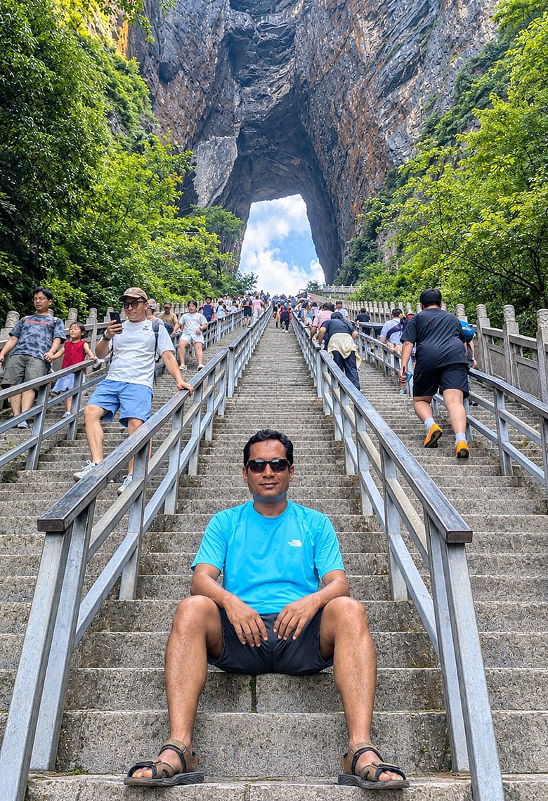 স্বর্গের দুয়ারে দুবার