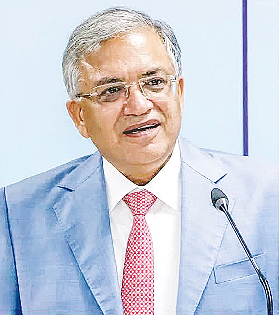 সিইসি জ্ঞানেশের ওপর চাপ বাড়ছে
