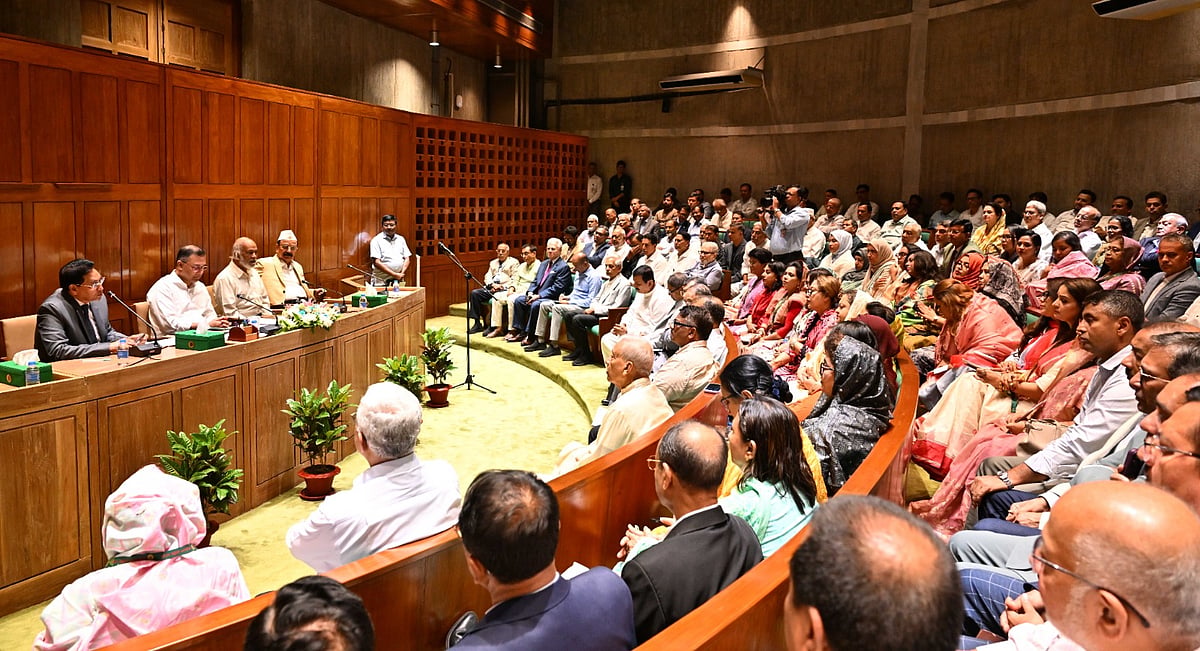 স্বৈরাচার’ ও ‘গুপ্তরা’ এক হতে পারে, এমপিদের সতর্ক করলেন প্রধানমন্ত্রী তারেক রহমান