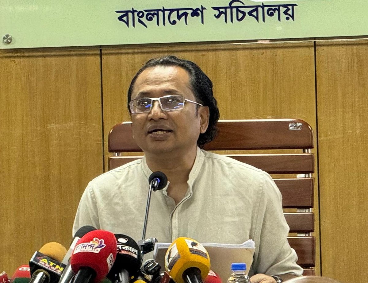 অধ্যাপক ইউনূসকে হেনস্তার ঘটনায় আইনি পদক্ষেপ নেওয়া হবে: প্রধানমন্ত্রীর তথ্য উপদেষ্টা