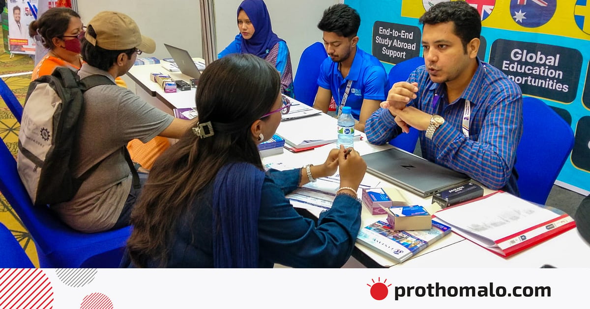 বিদেশে উচ্চশিক্ষার স্বপ্ন নিয়ে মেলায় আসছেন শিক্ষার্থীরা বিদেশে উচ্চশিক্ষার স্বপ্ন নিয়ে মেলায় আসছেন শিক্ষার্থীরা