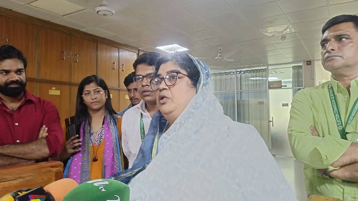 ফেরদৌসীর শূন্য আসনে বিএনপির এমপি হতে এলিজার মনোনয়নপত্র জমা