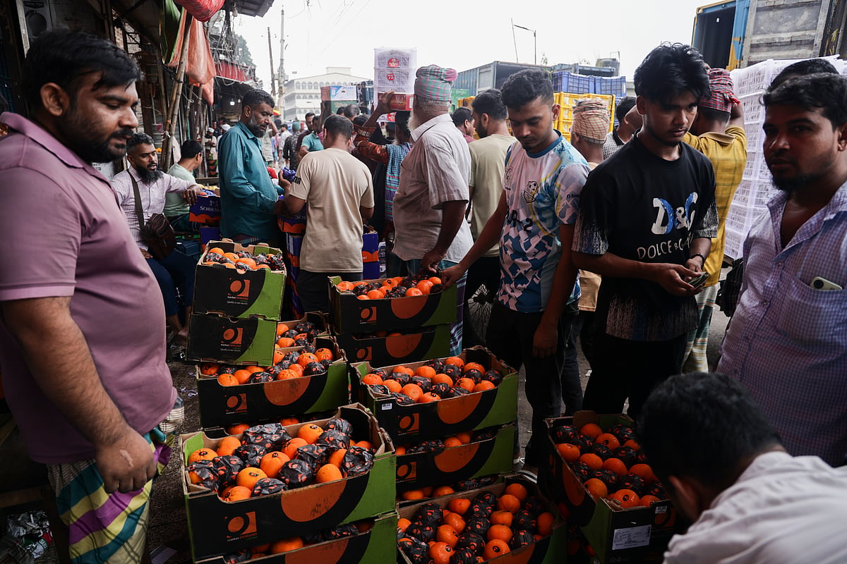ঢাকার বাদামতলী ফলের আড়তে যাওয়ার আগে যা জানা জরুরি