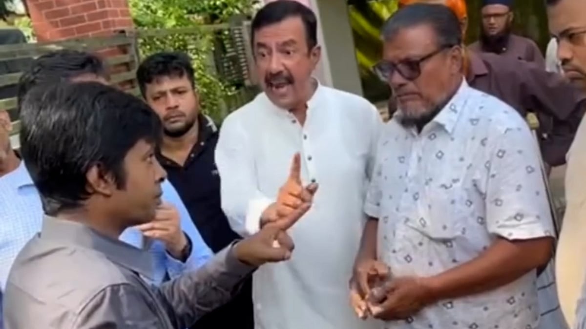 দুর্নীতি-হয়রানির অভিযোগে ভূমি অফিসে তালা দেওয়ার হুঁশিয়ারি বিএনপি নেতা জাহেদ চৌধুরীর