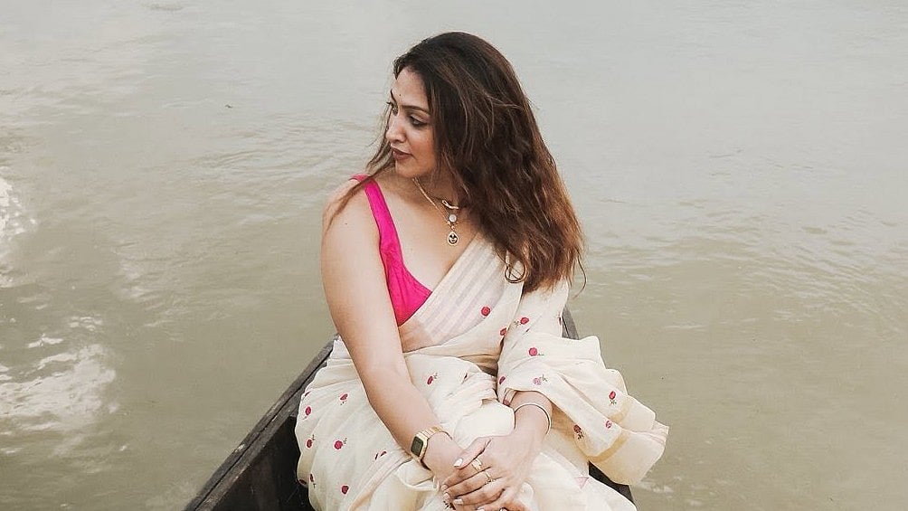 জলপাইগুড়ির ‘গ্ল্যামারাস লেডি’ তনুশ্রী এখন বিগ বস বাংলার ‘ঠোঁট কাটা’ প্রতিযোগী