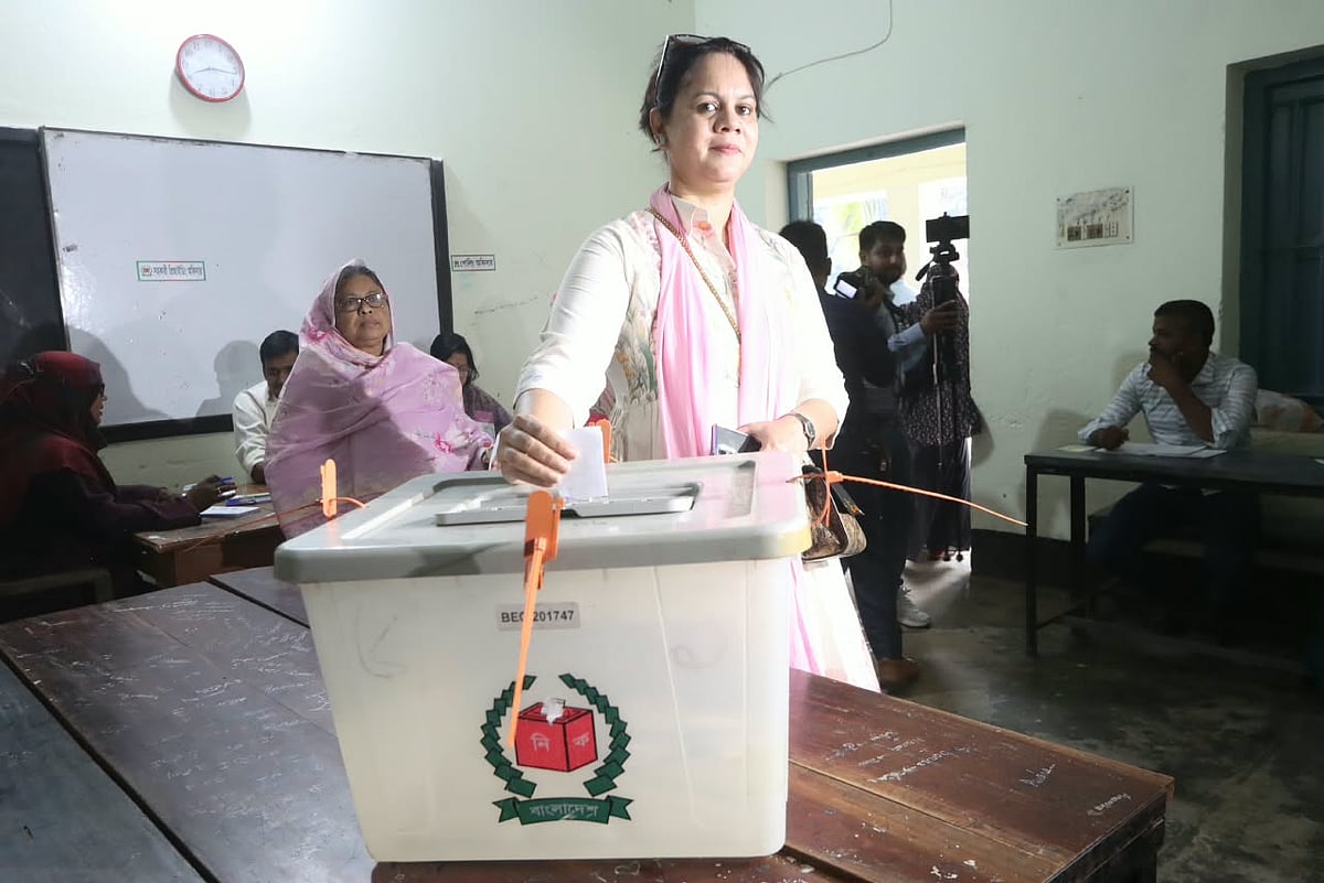 ঠাকুরগাঁও-১ আসনের উপনির্বাচনে ভোটগ্রহণ শুরু