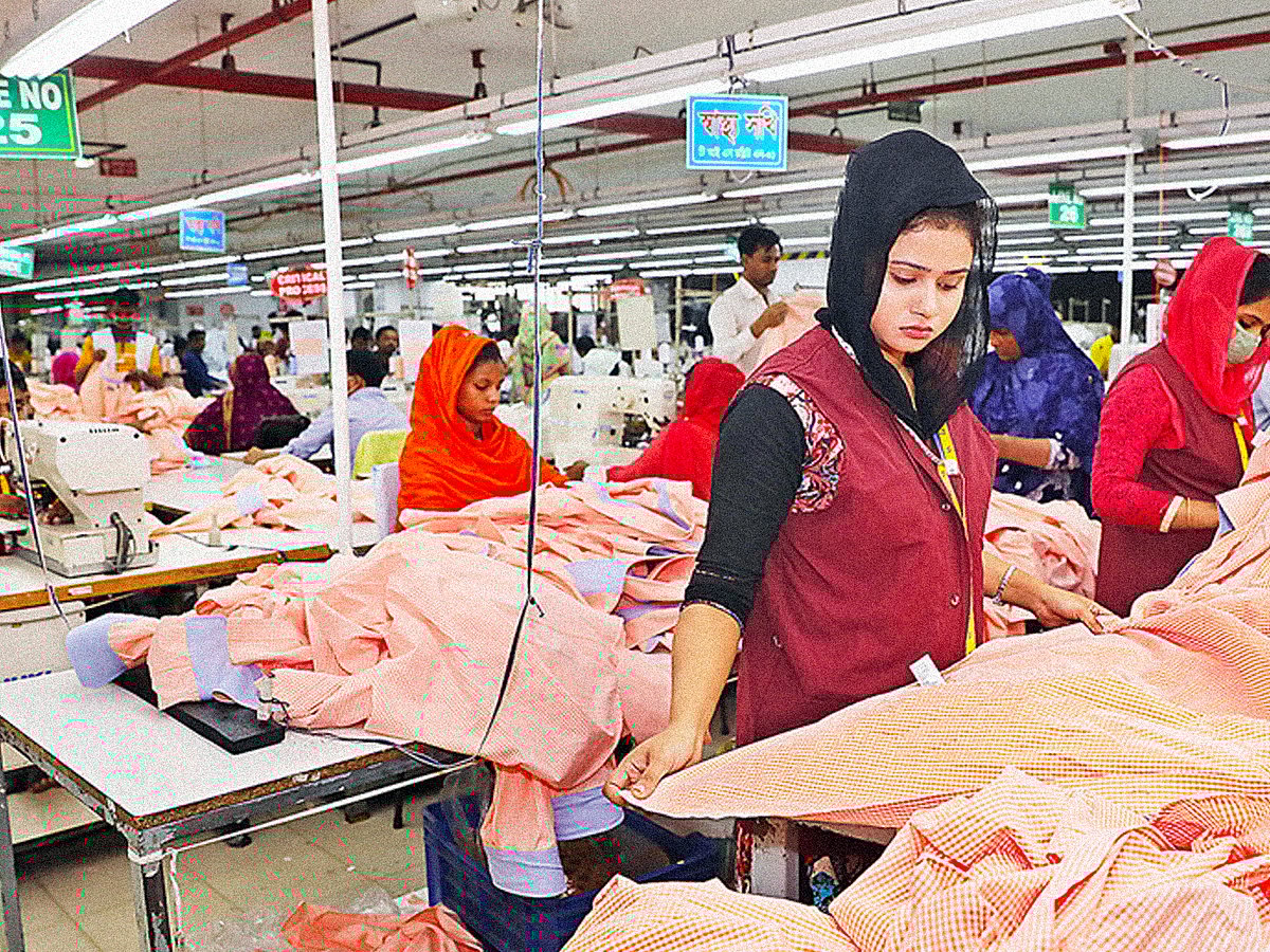 পোশাকশ্রমিক