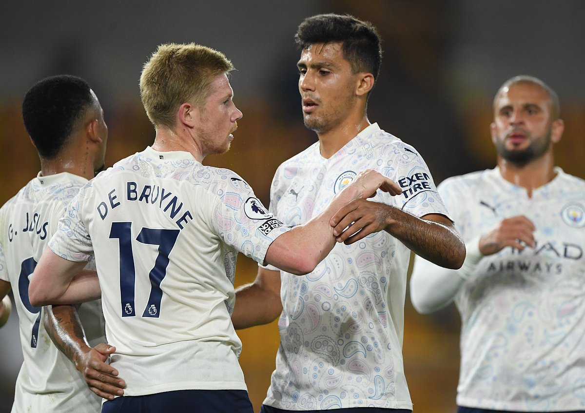 প্রথমে গোল করে দলকে এগিয়ে দেন ডি ব্রুইনিয়া।