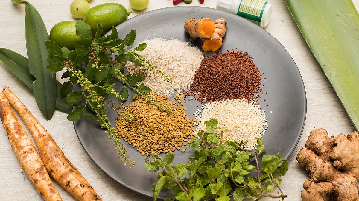 সুপ্রাচীনকাল থেকেই মানুষ রোগের উপশমে ভেষজ উপাদানের ব্যবহার করে আসছে