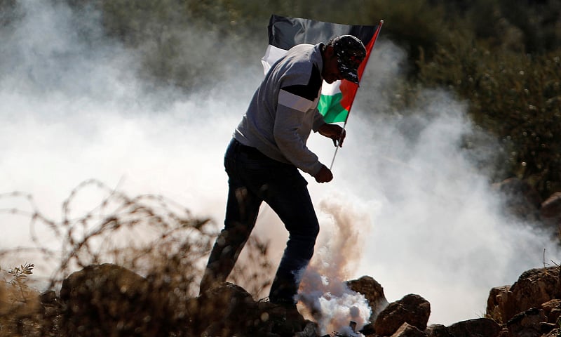 পশ্চিম তীরে ইহুদি বসতি স্থাপনের বিরোধিতা করে আসছে ফিলিস্তিনিরা