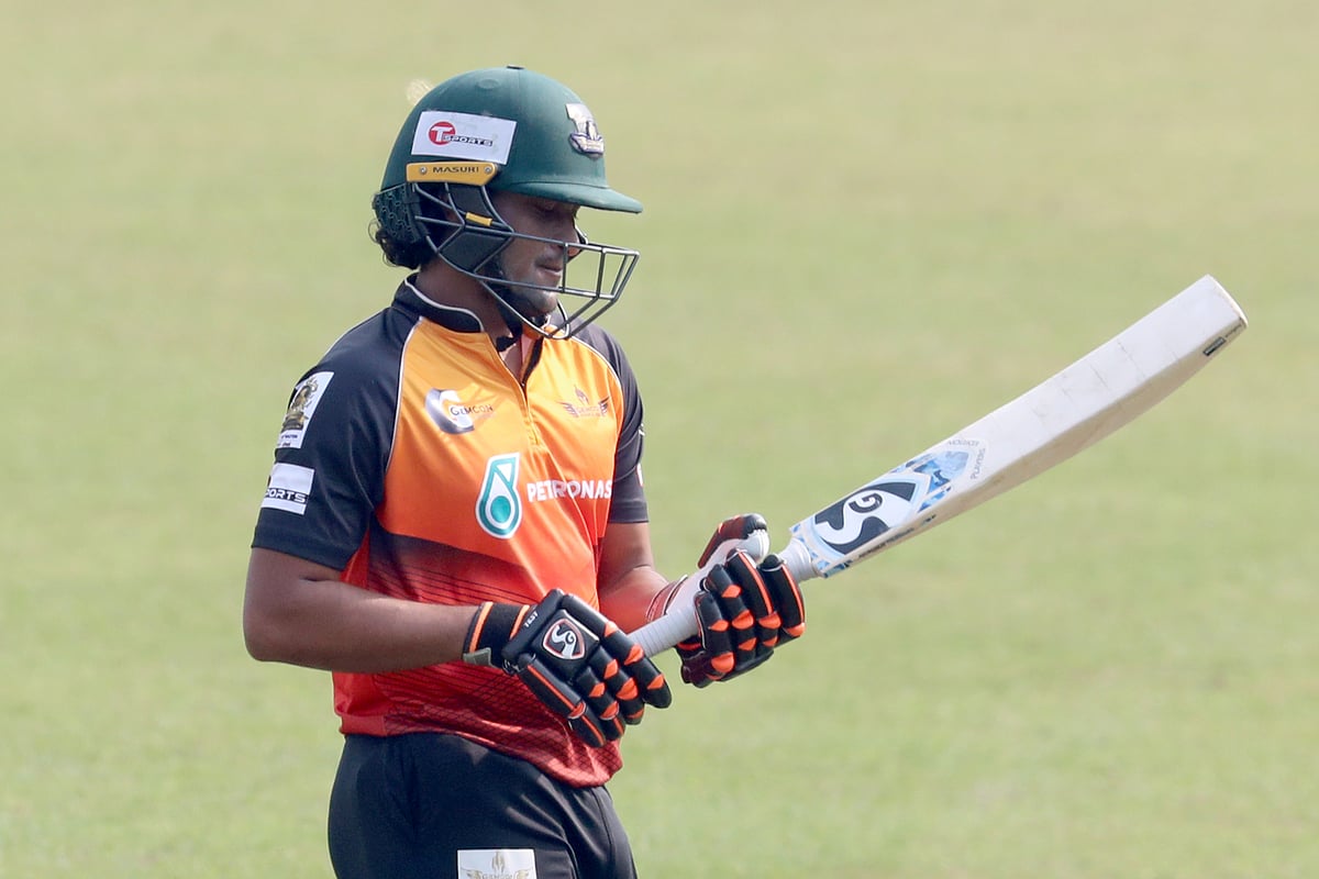 সাকিব আজও ব্যাট হাতে ব্যর্থ।