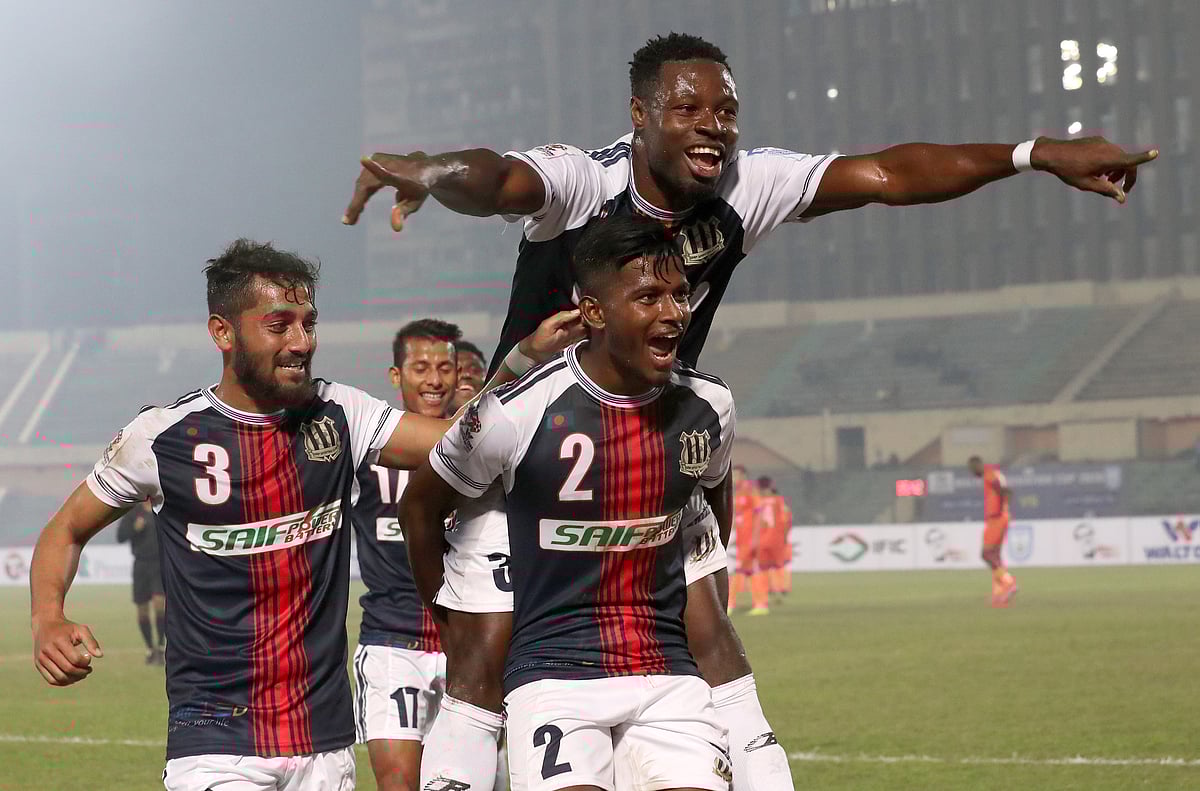 ব্রাদার্সের জালে গোল উৎসব করে সাইফ স্পোর্টিংয়ের খেলোয়াড়দের উল্লাস