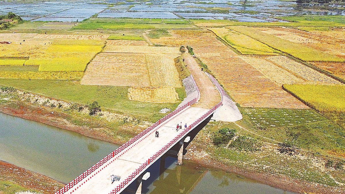 সুনামগঞ্জের ছাতক উপজেলার ভাদগাঁওয়ে চেলার খালের ওপর নির্মিত সেতু