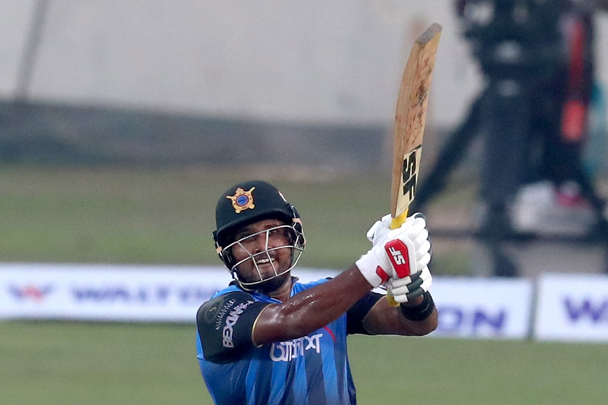 ৩০ বলে ৪৪ রান করেছেন বেক্সিমকো ঢাকার ইয়াসির আলী।