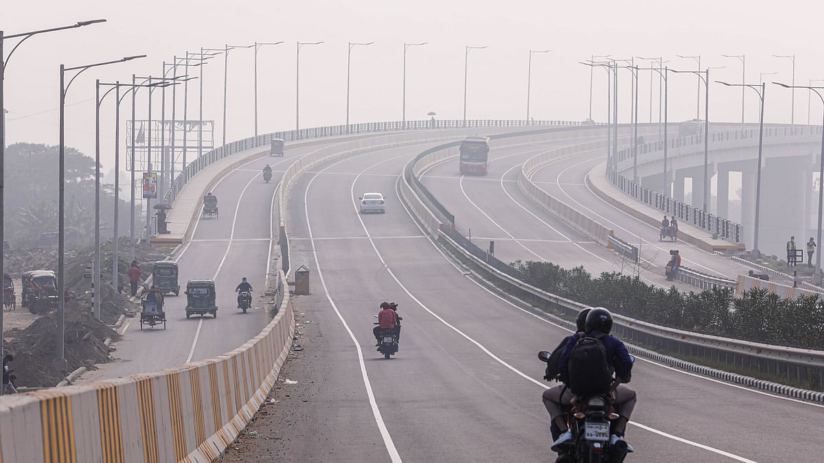 ধলেশ্বরী নদীর ওপর এক্সপ্রেস হাইওয়ের সেতু