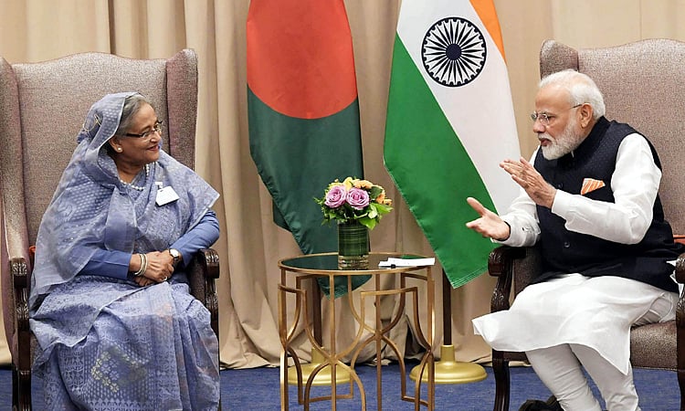 গত বছর নিউইয়র্কে শেখ হাসিনার সঙ্গে নরেন্দ্র মোদির বৈঠক।