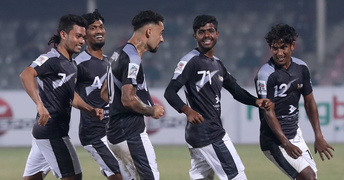 মাঝমাঠের লড়াইয়ে রবসনরা পারবেন তো?