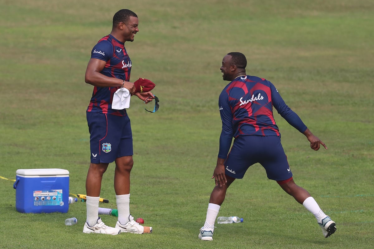 ওয়েস্ট ইন্ডিজের অনুশীলনে দুই পেসার শ্যানন গ্যাব্রিয়েল ও কেমার রোচ