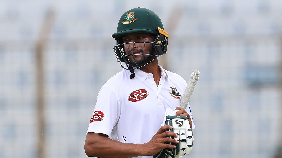 একই সময়ে অভিষেক। ইশান্ত খেলে ফেললেন ১০০ টেস্ট। সাকিব আটকে আছেন ৫৭–তে!