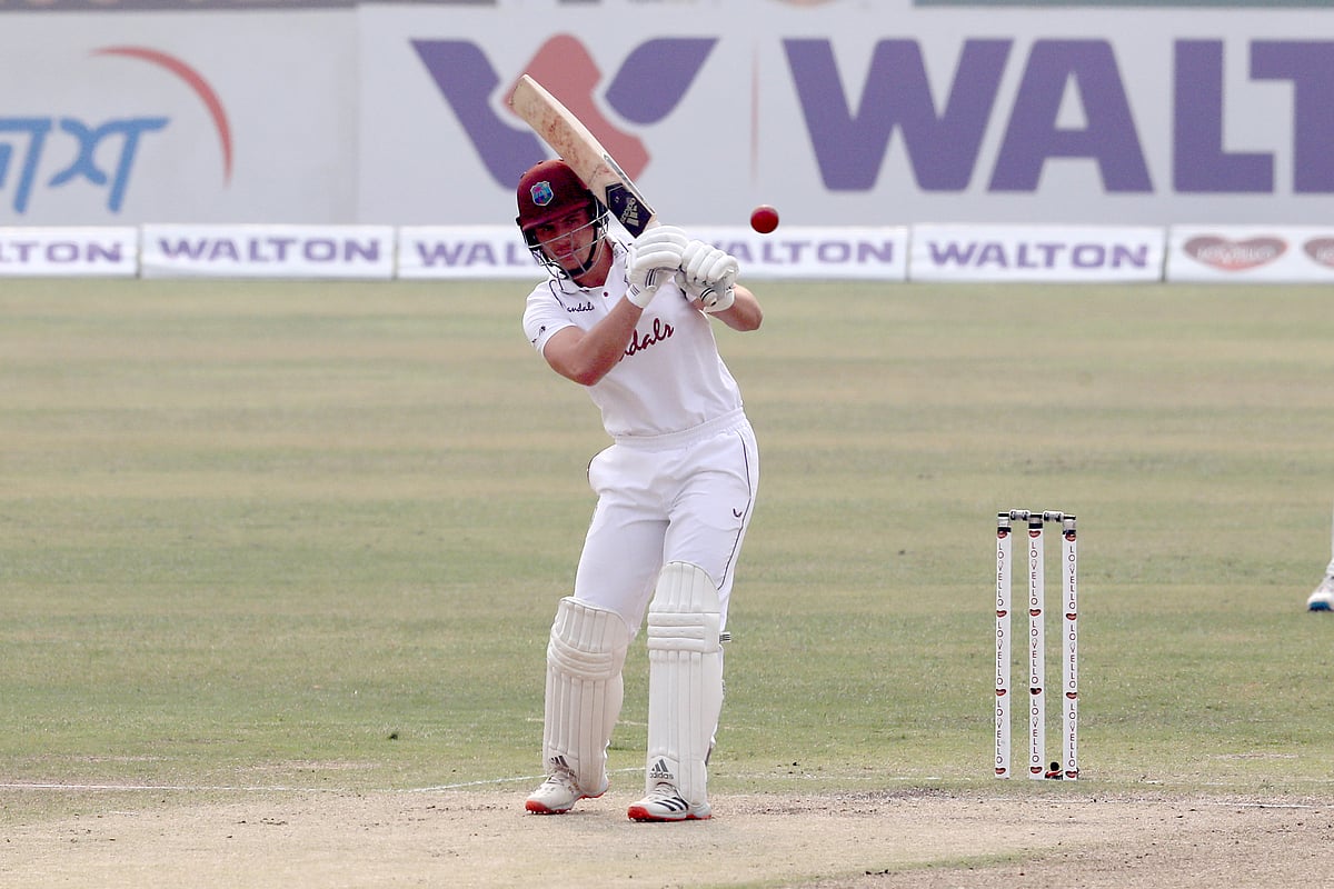 সেঞ্চুরিটা পেলেন না দা সিলভা।