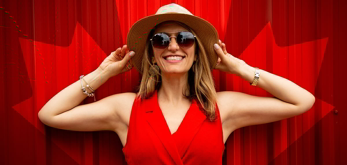 লেডি ইন রেড